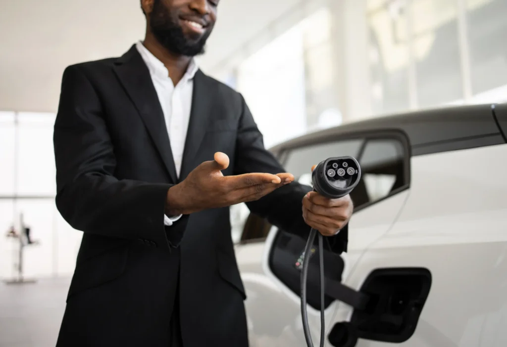 Recharge-gratuite-voiture-électrique-supermarché-ou-applications