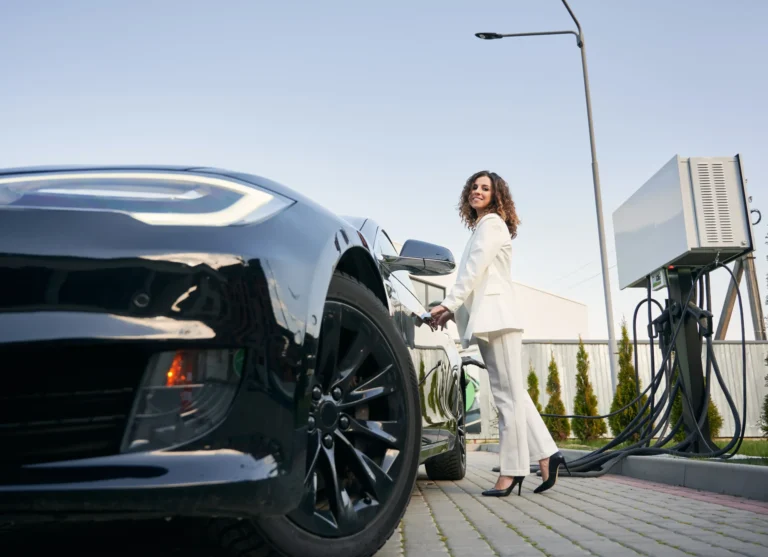 Borne de recharge : choisissez un expert en Normandie